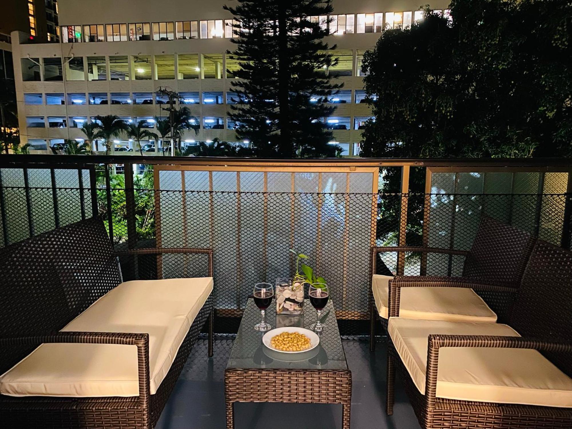 Cozy 2beds,2baths, Free Parking At Waikiki Apartamento *